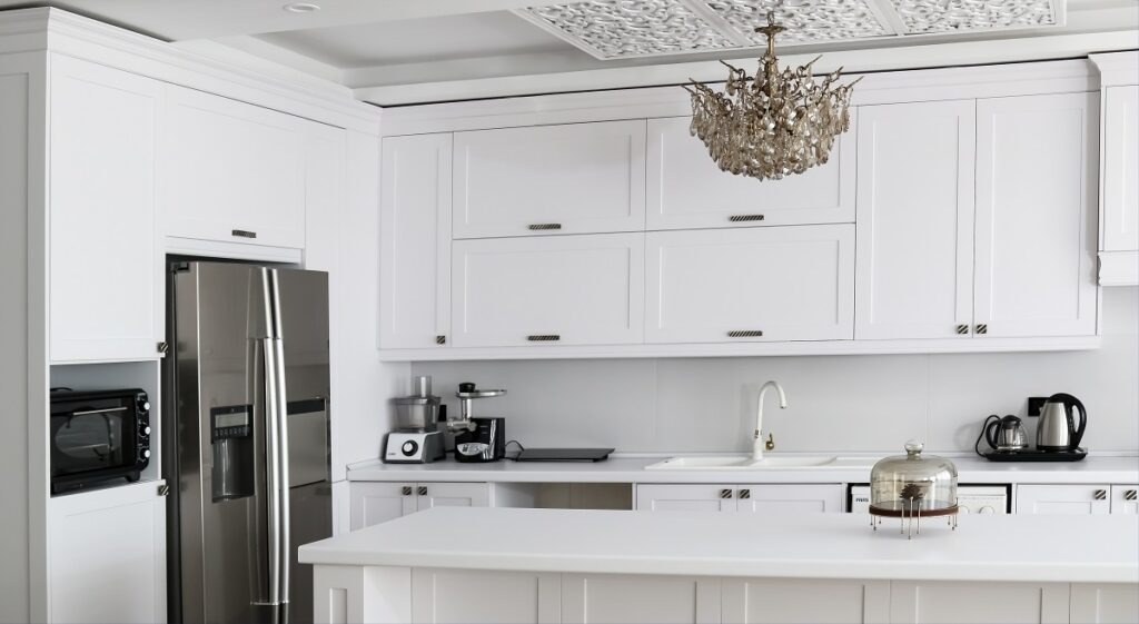 کابینت نئوکلاسیک سفید