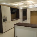 تصویر کابینت سفید چوب